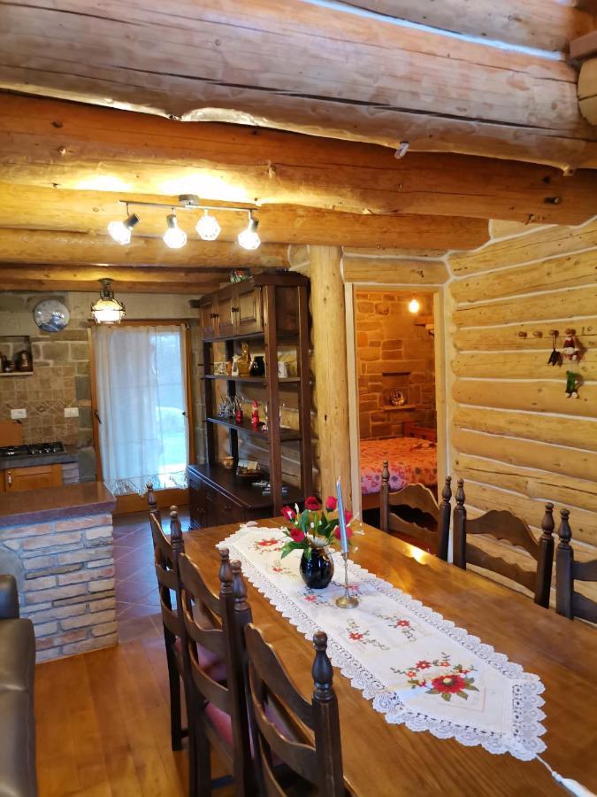 Cabana Casa De Piatra, De La Mara Deseşti Buitenkant foto