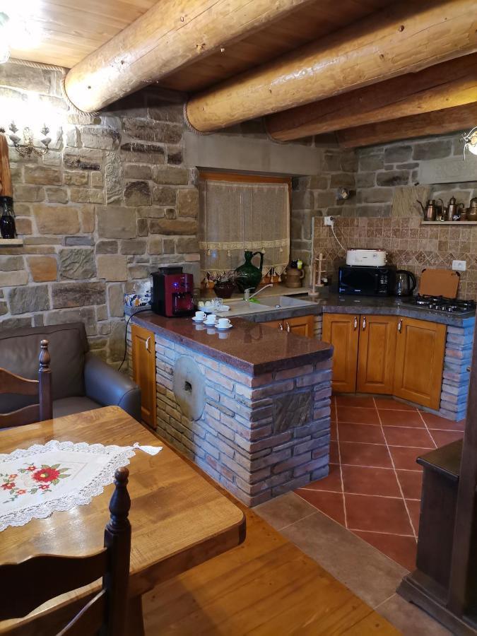 Cabana Casa De Piatra, De La Mara Deseşti Buitenkant foto